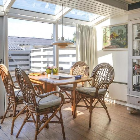 Beautiful Apartment In Vejers Strand With Wifi Exterior foto