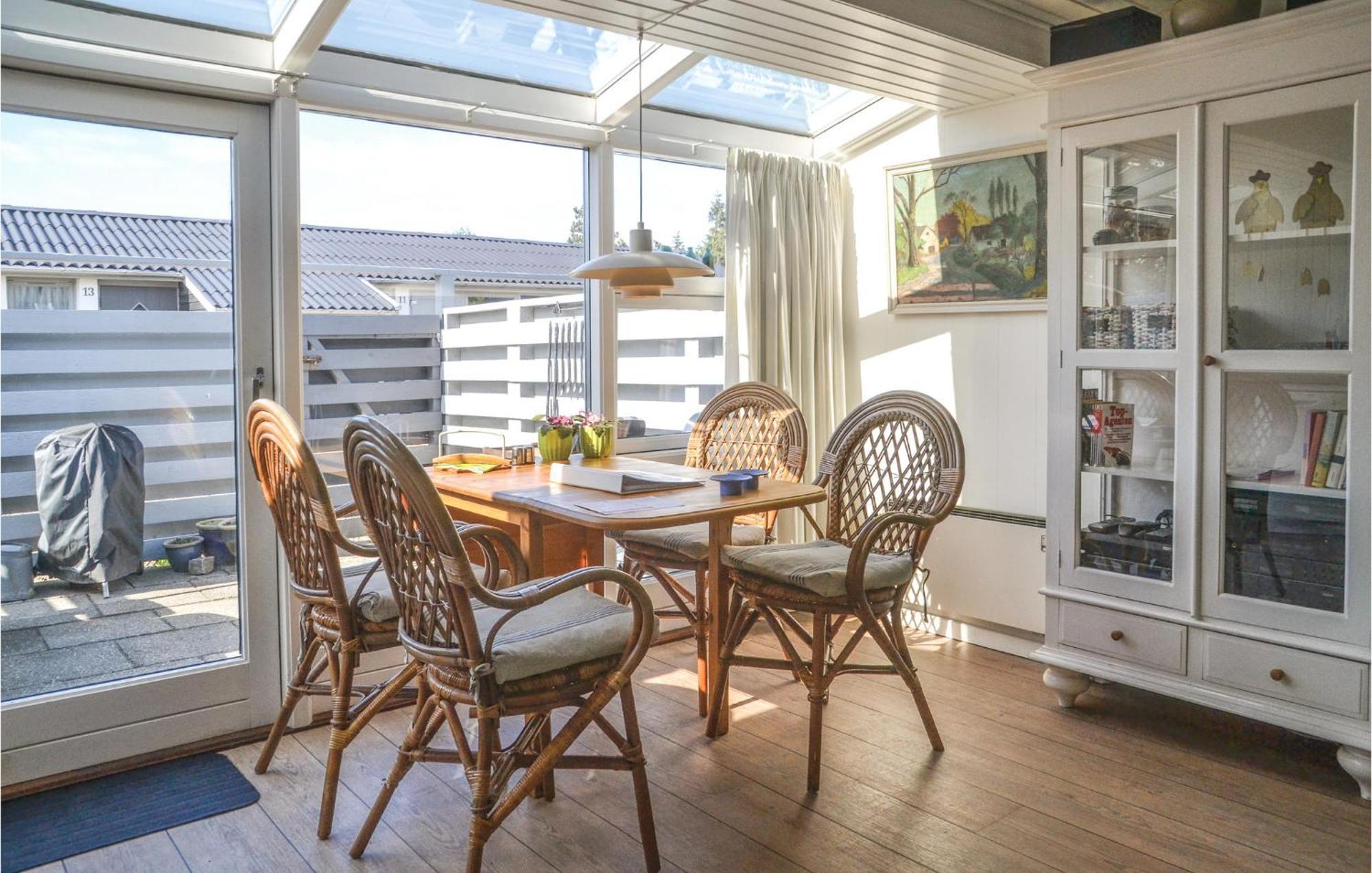 Beautiful Apartment In Vejers Strand With Wifi Exterior foto